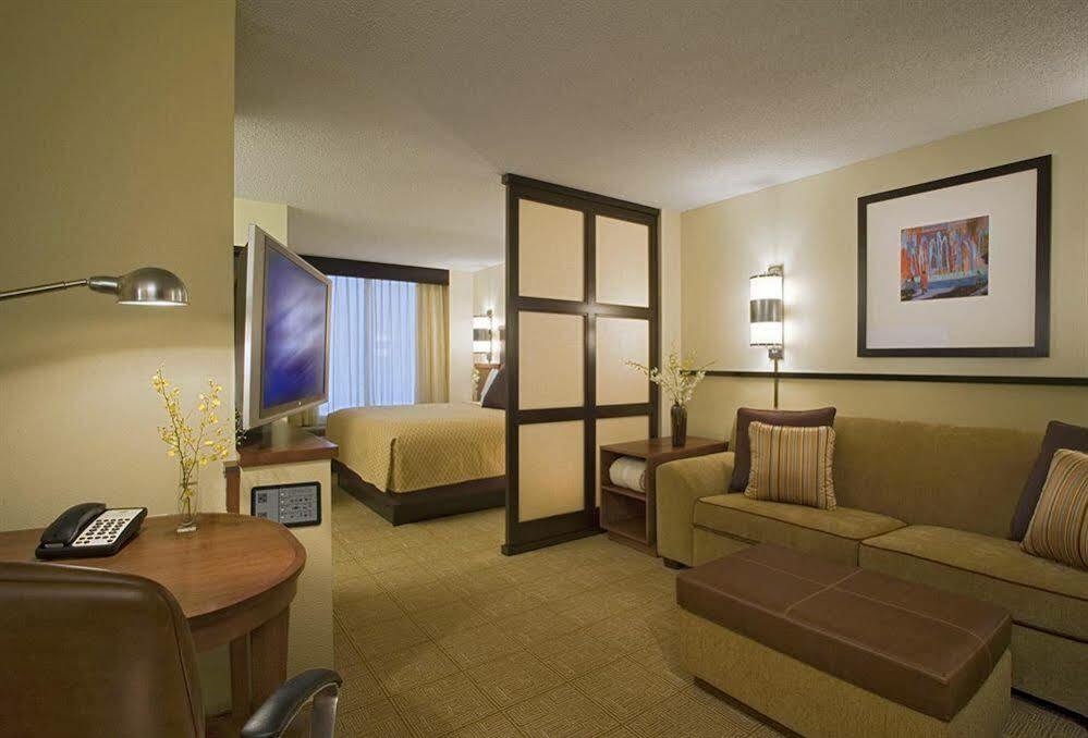 Hyatt Place Atlanta Alpharetta North Point Mall Exterior foto